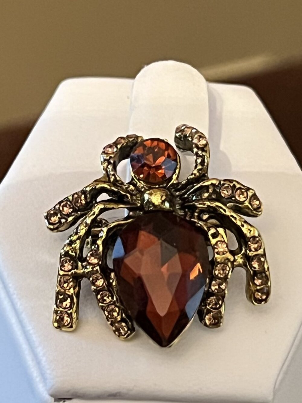Goldtone and Simulated Garnet Spider Pin Brooch (324)